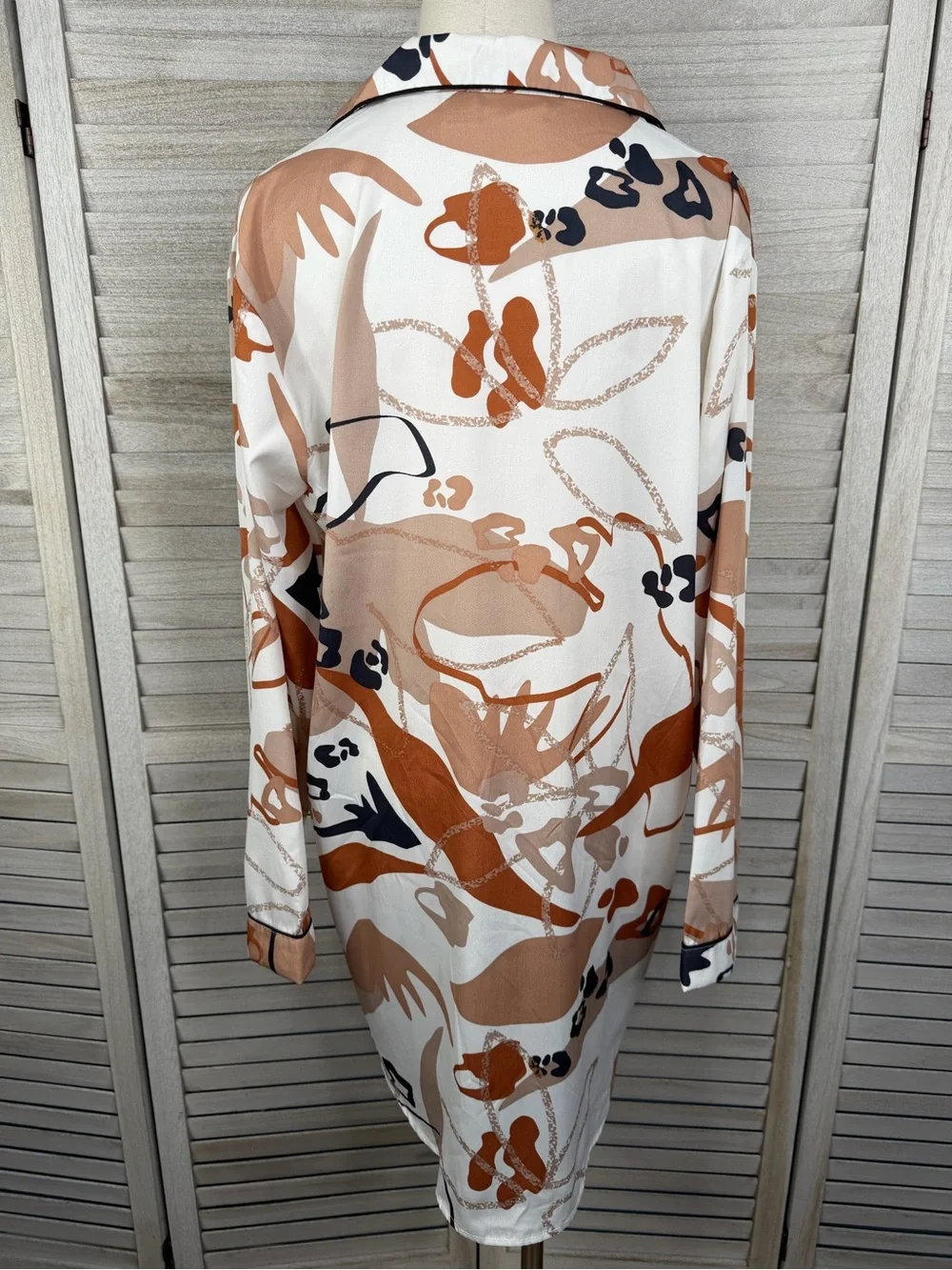 RACHEL ZOE Women's Silky Tunic Length Sleep Shirt Abstract/Multi Color-Large - Picture 2 of 2